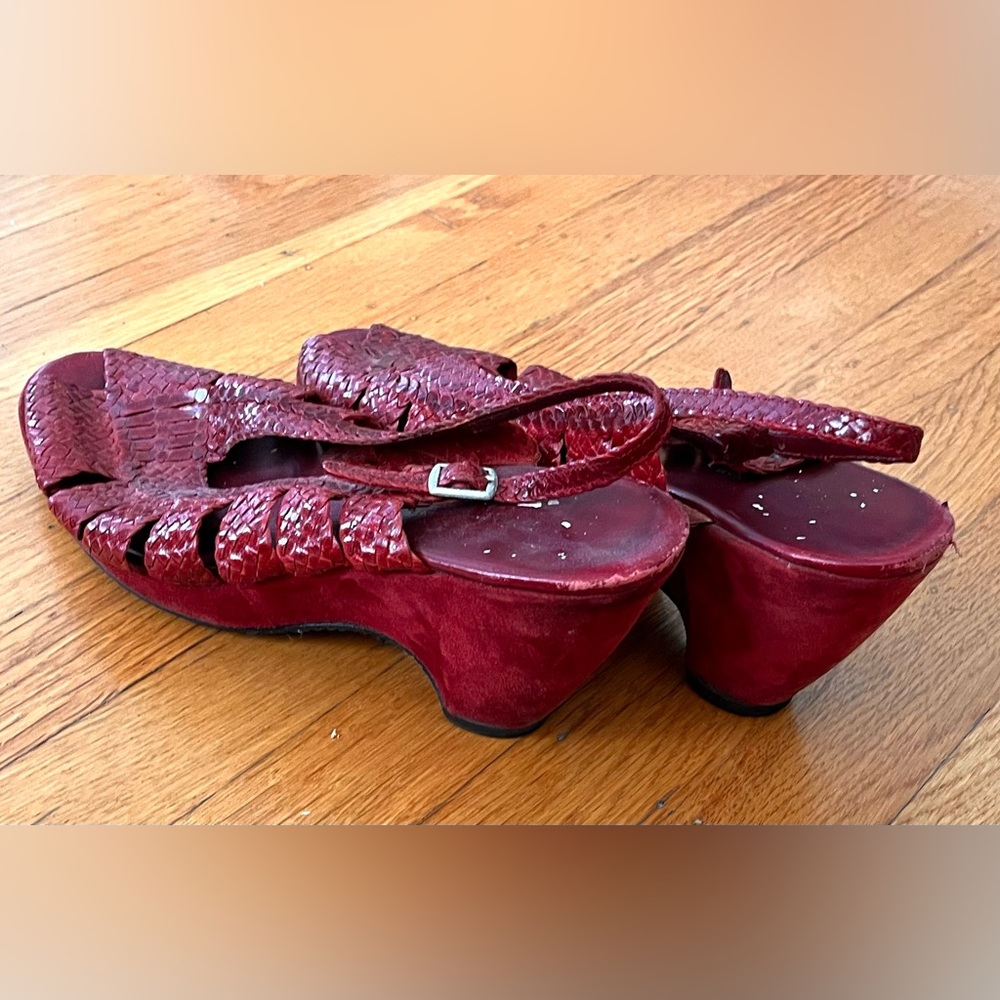 Vintage Pons Quintana wedge